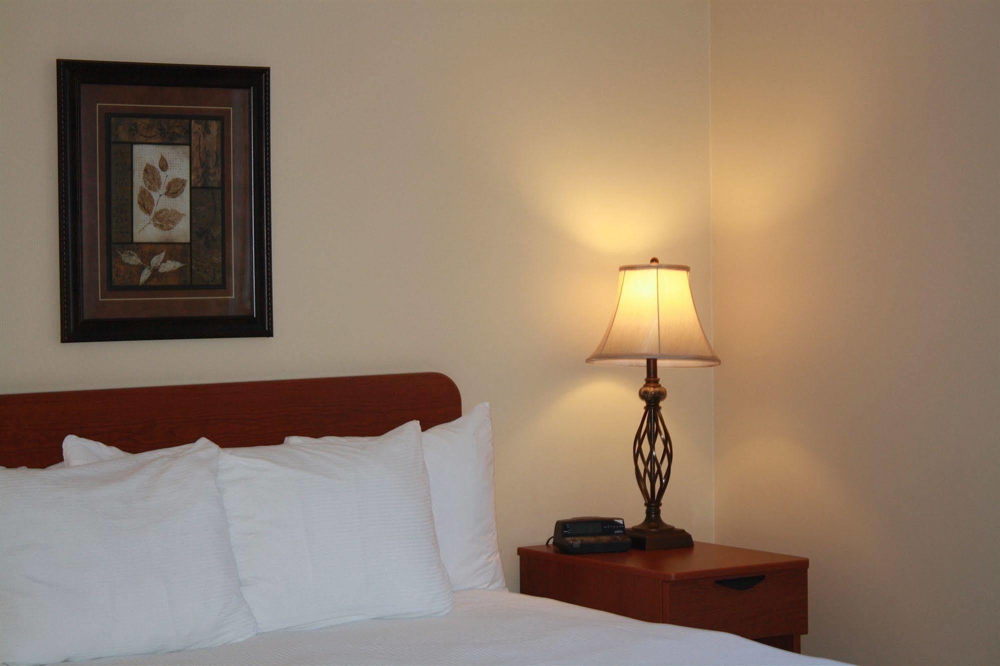 University Of Alberta - Hotel Edmonton Ngoại thất bức ảnh