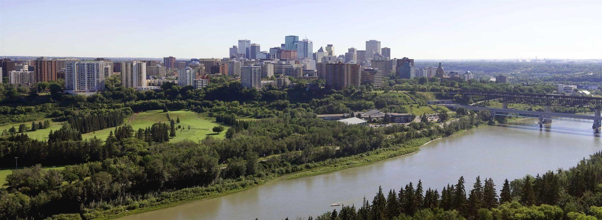 University Of Alberta - Hotel Edmonton Ngoại thất bức ảnh