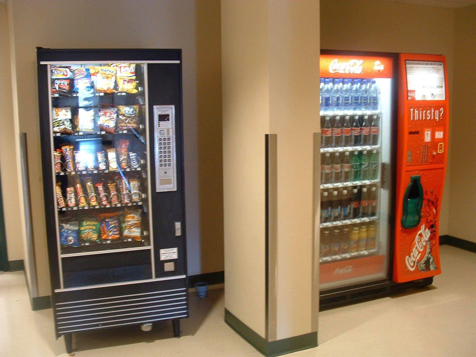 University Of Alberta - Hotel Edmonton Ngoại thất bức ảnh