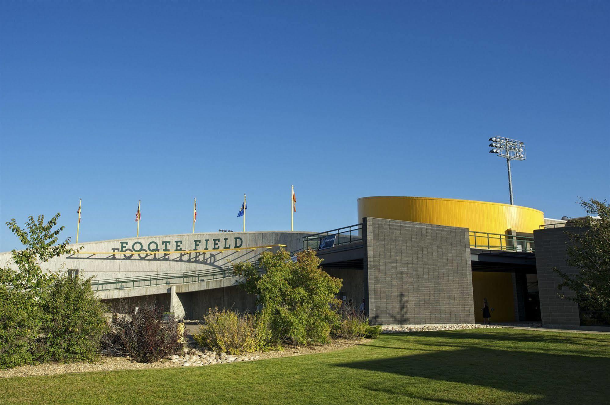 University Of Alberta - Hotel Edmonton Ngoại thất bức ảnh