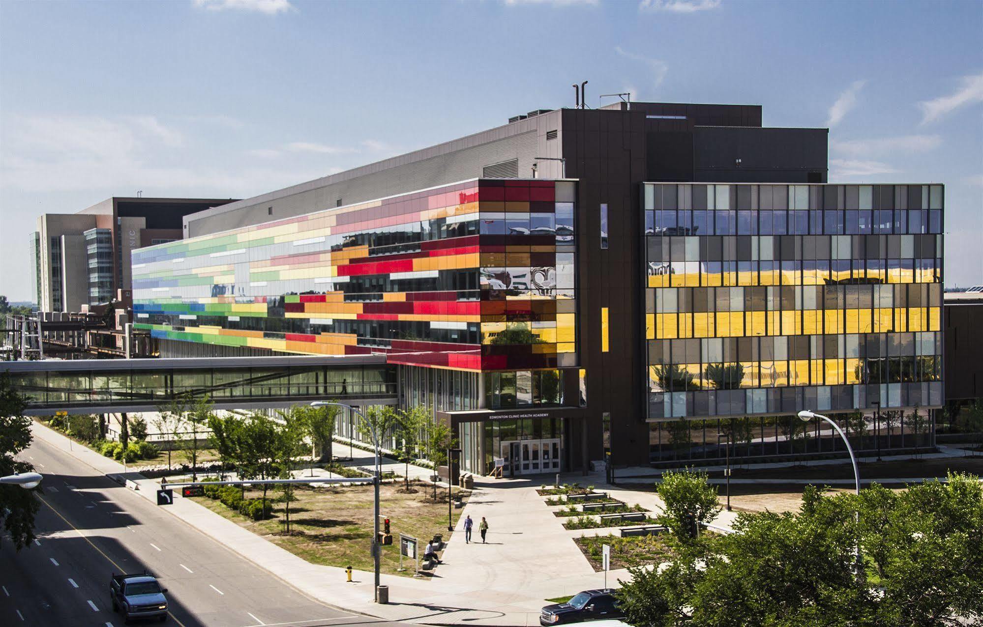 University Of Alberta - Hotel Edmonton Ngoại thất bức ảnh